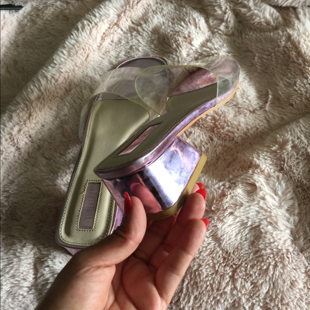 Clear shoes - Picture 3 of 3
